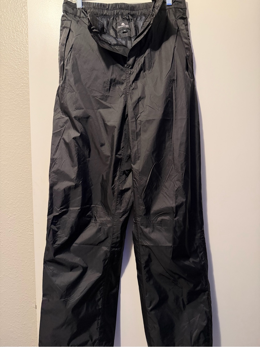 Men's Black Weather-Resistant Jogger Pants